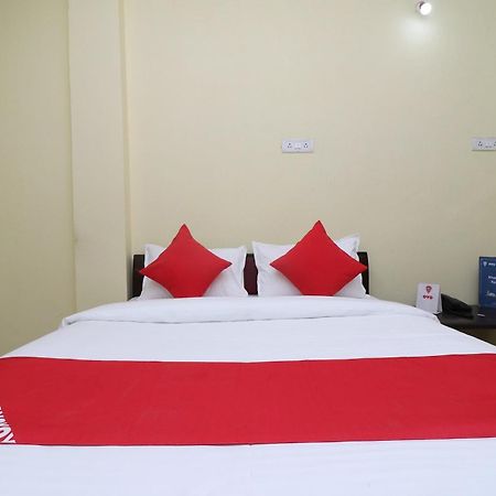 SPOT ON 27004 Hotel Om Sai Plaza Bhopal Exterior foto